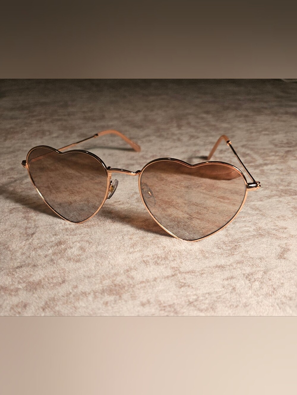 Heart-Shaped Pink/Gold Mirror Sunglasses for Women
